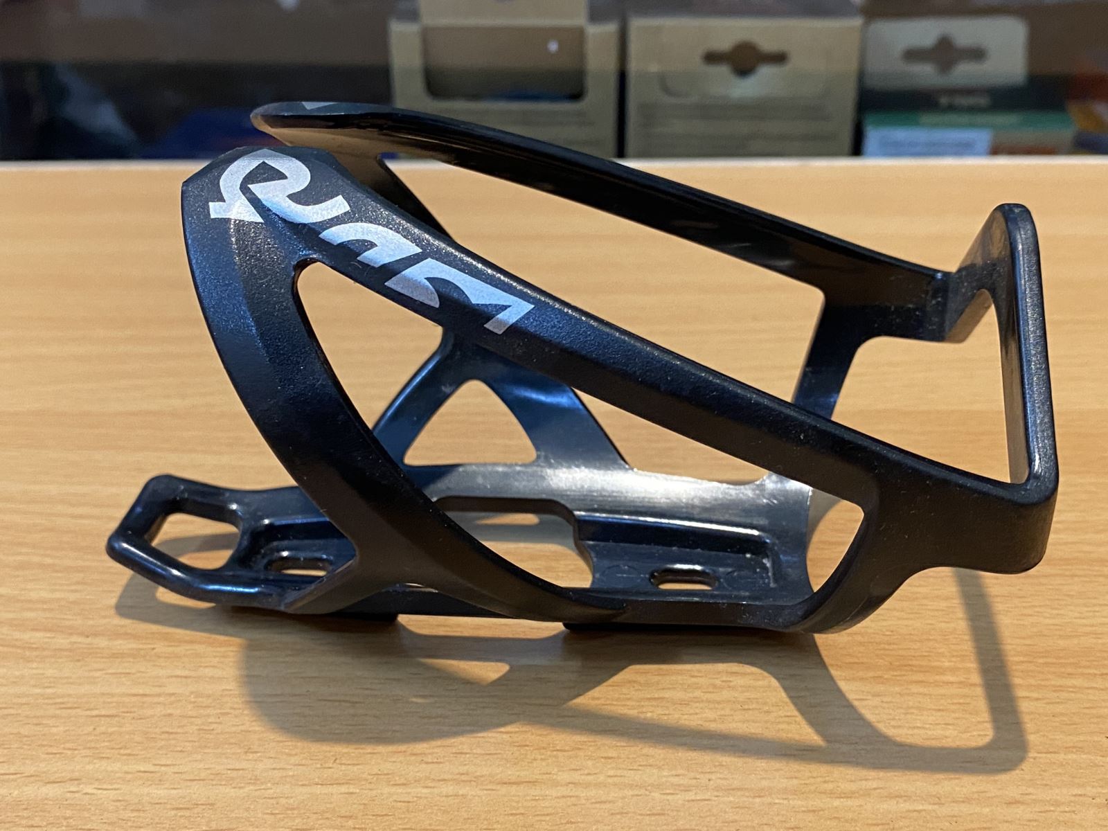GBN BOTTLE CAGE, Giá bình nước - Đen . (Chiếc)